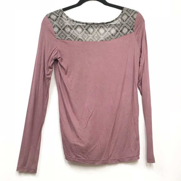 BKE Boutique Womens Long Sleeve Top Size XS Sheer Lace Neck - Picture 2 of 5